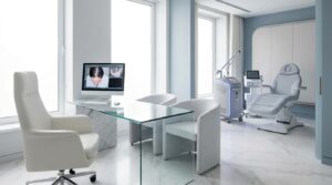 Zestawienie klinik i gabinetów leczenia łysienia w Legnicy 2026 – TOP