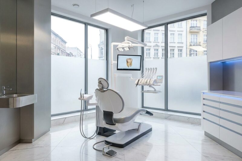 Ranking najlepszych klinik implantologicznych Poznań 2026 - zestawienie TOP