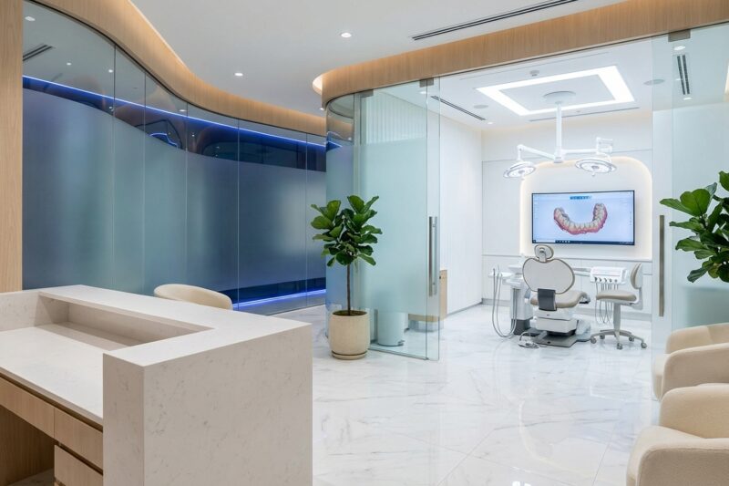 Ranking najlepszych klinik implantologicznych Płock 2026 - zestawienie TOP