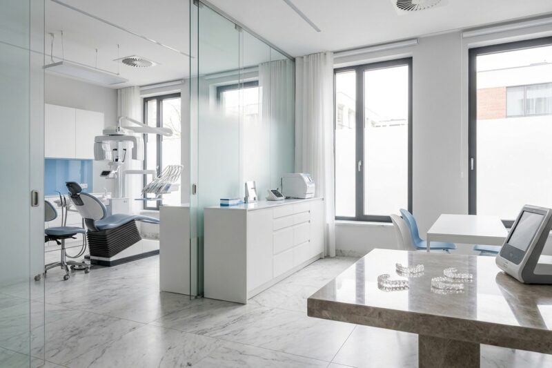 Zestawienie klinik ortodontycznych Poznań 2026 – TOP