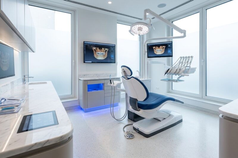 Zestawienie klinik stomatologii estetycznej Łomża 2026 – TOP